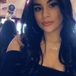 Meet your Posher, Jillian